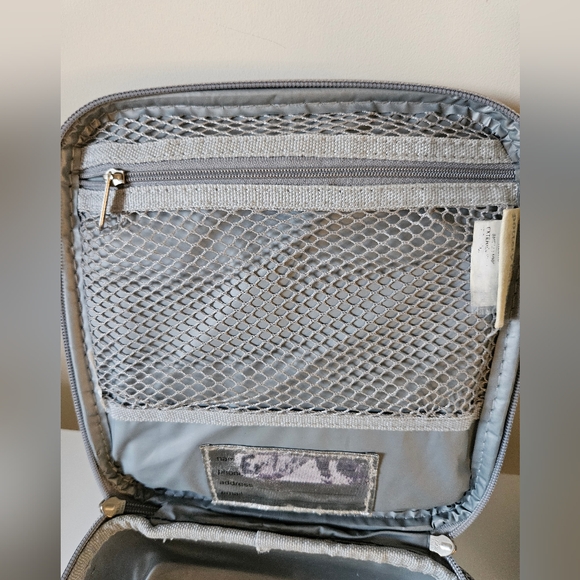 Pottery Barn Kids Navy Solar System Classic Lunchbox - Picture 5 of 7